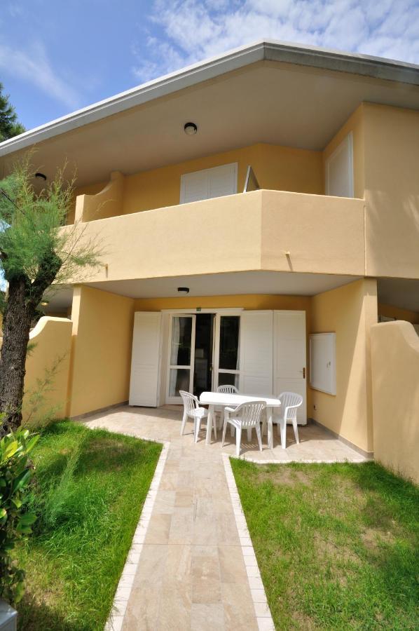 Villaggio Tivoli Бибионе Экстерьер фото